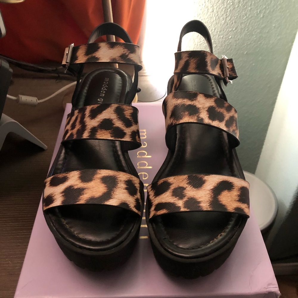 Madden girl platform sandals - size 9 a cheetah